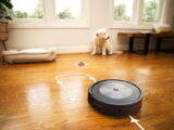 iRobot garanterar att dess nyaste Roomba upptäcker husdjurshopp och undviker det